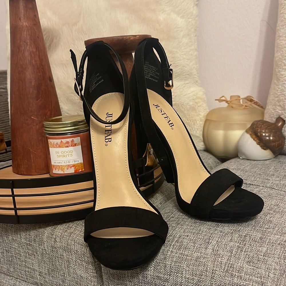 Black Strappy Heel